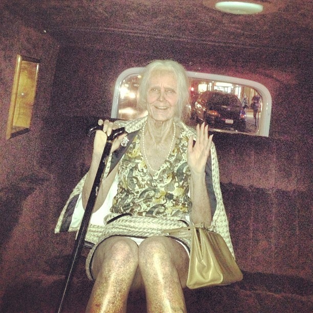 heidi klum dressed up as an old lady for halloween 2013. 