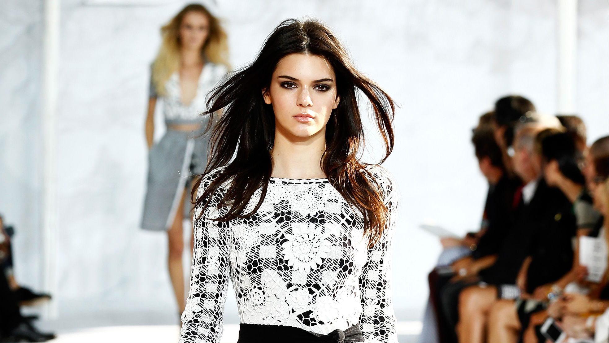 miley nipples kendall