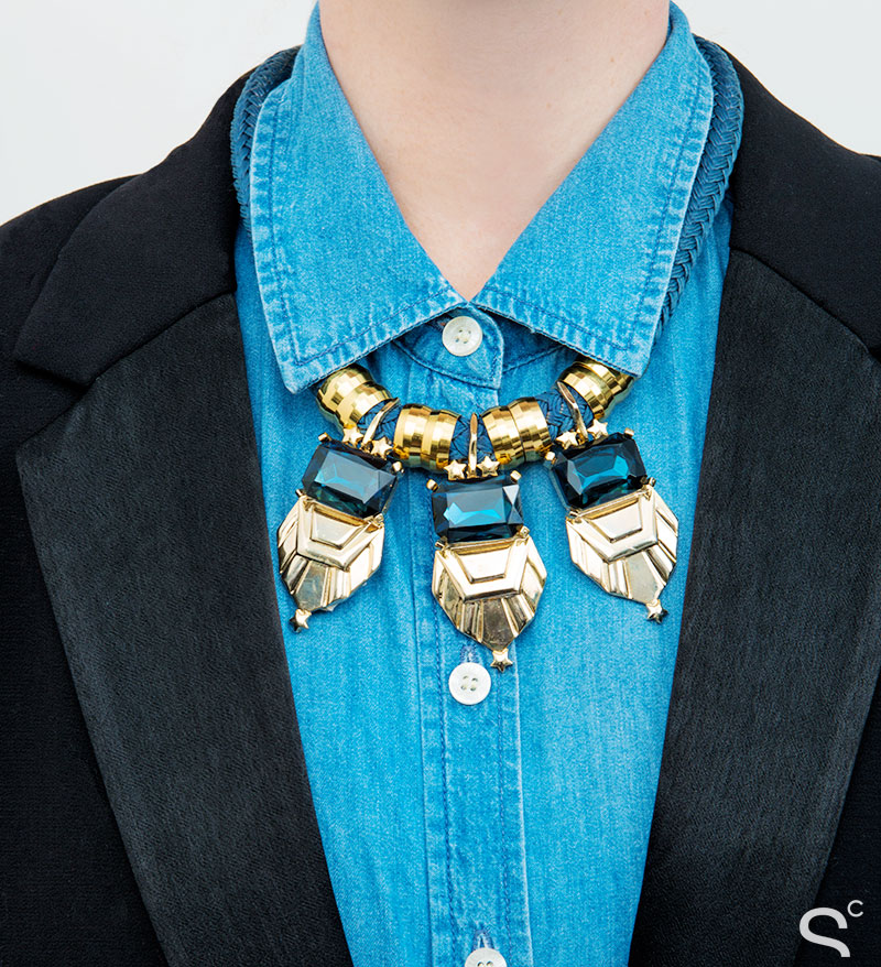 10 Seriously Stylish Ways To Wear a Statement Necklace