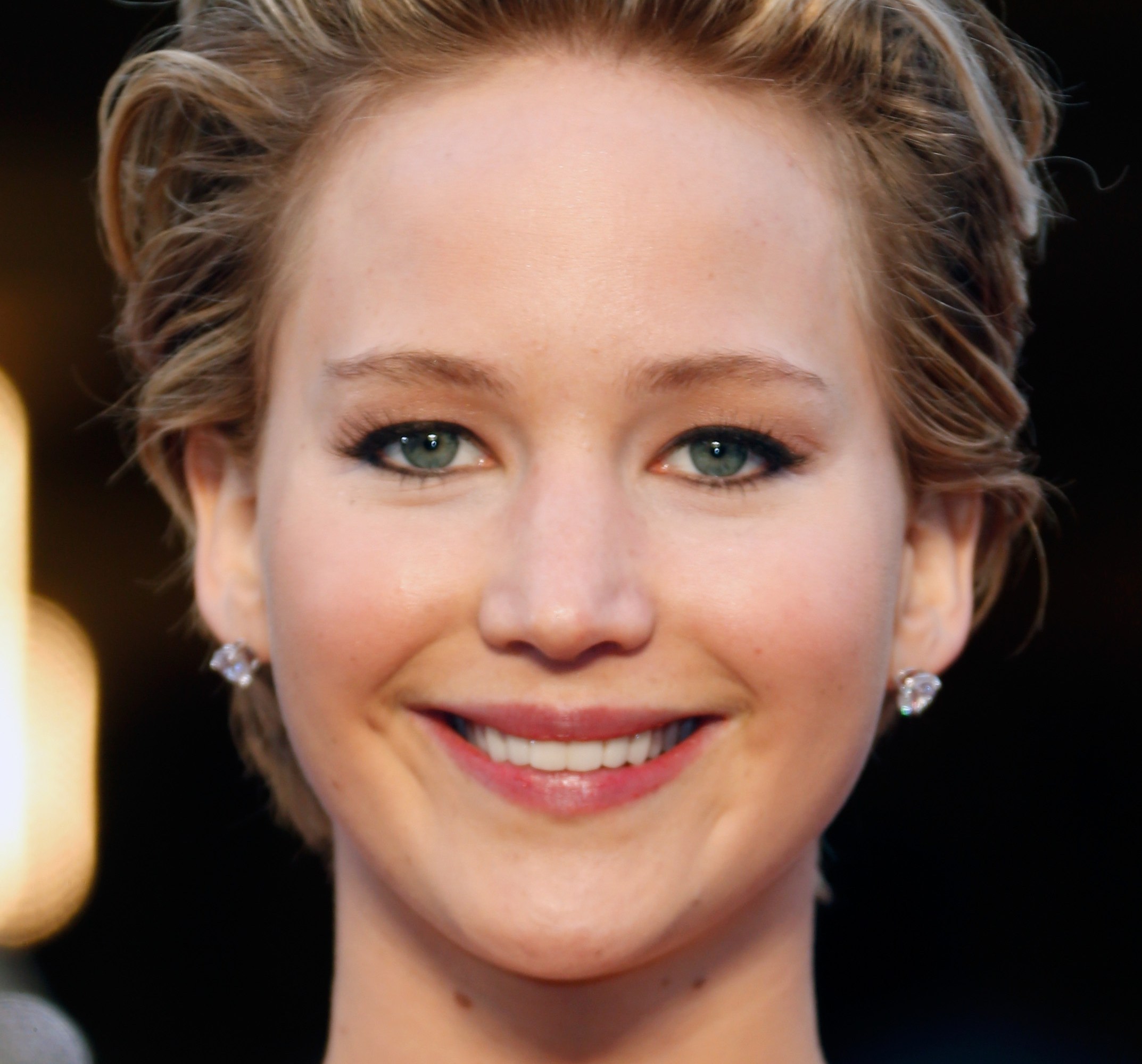 Jennifer Lawrence Style: Paparazzi Shot Shows How She Really Dresses