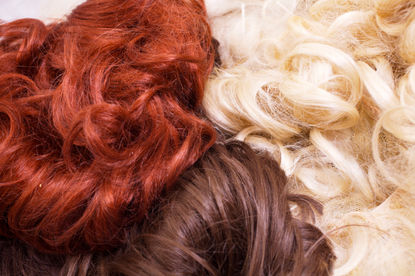 The Shampoo That Gives Emma Stone's Hair That Perfect Shine