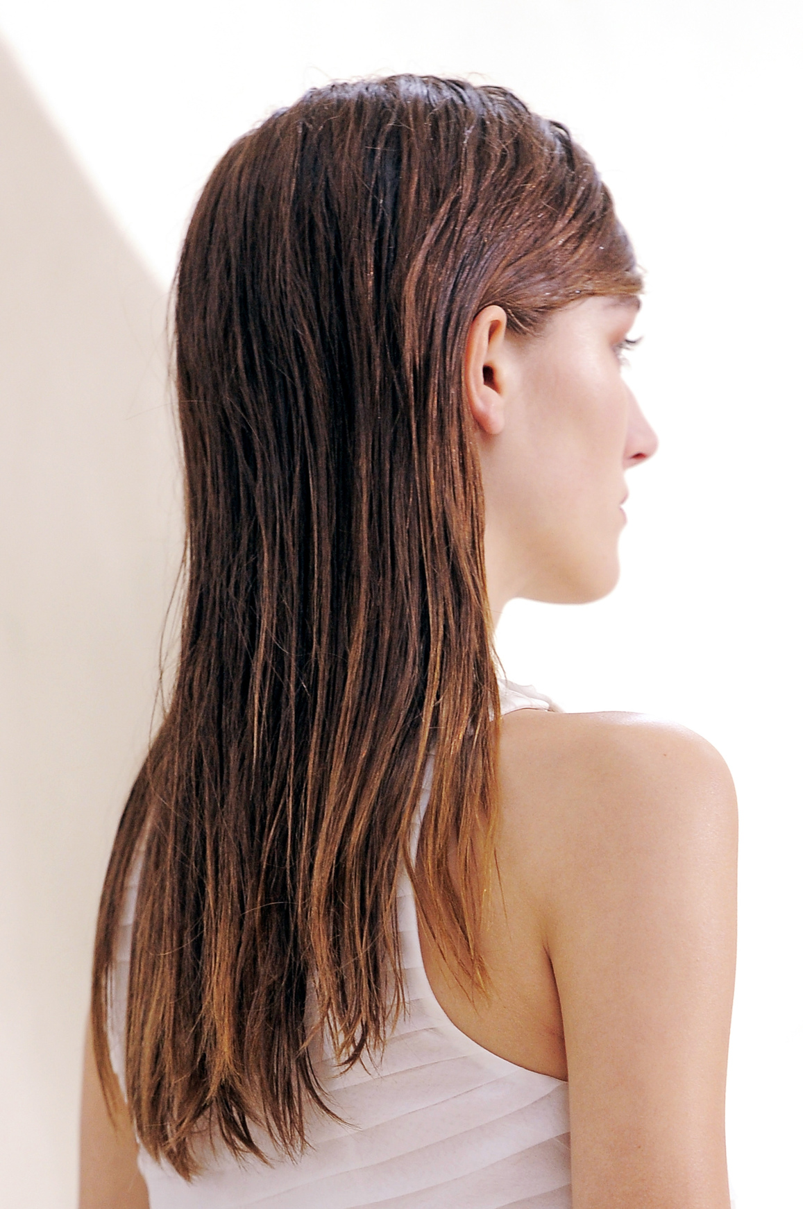 Ask an Expert: Can I Brush My Hair When It's Wet?