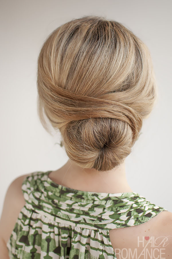 Messy Bun How To: Getting the Look Just Right