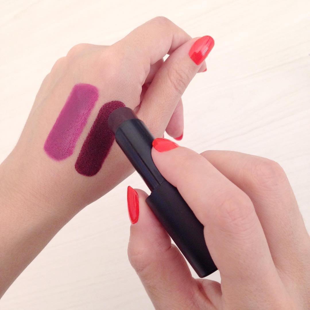 What's the Deal with Putting Makeup Where It's Not Supposed to Go?