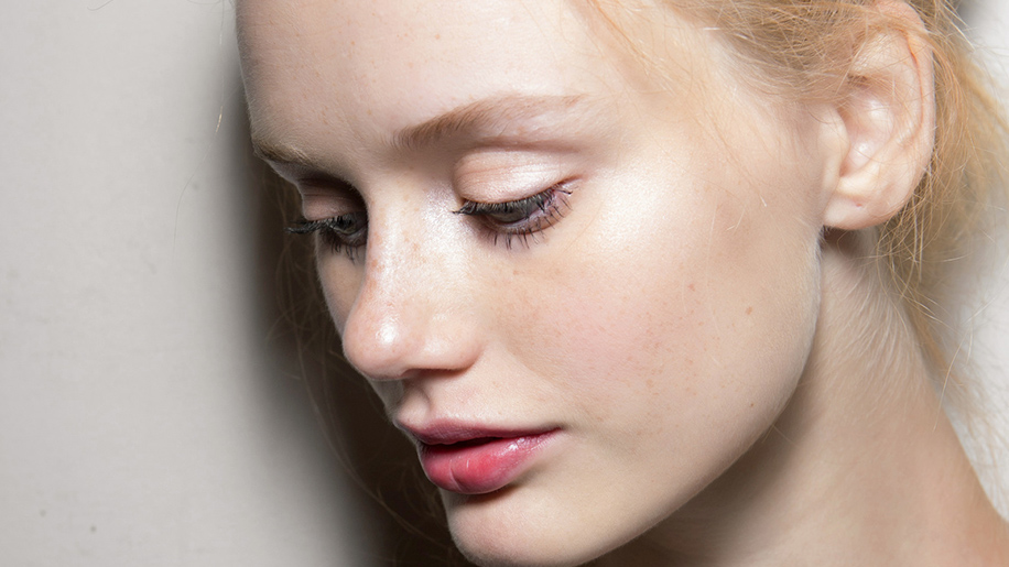 Laura Mercier Setting Powder Dupes That Rival the Cult Favorite