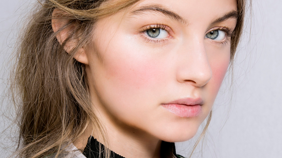 Madelaine Petsch Shares Summer Makeup Tutorial