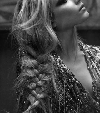 The Secret to Julianne Hough's Textured Hair