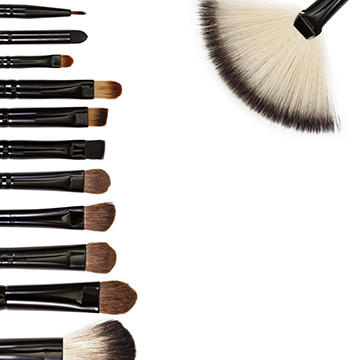 The 7 Makeup Brushes You Need in Your Beauty Stash