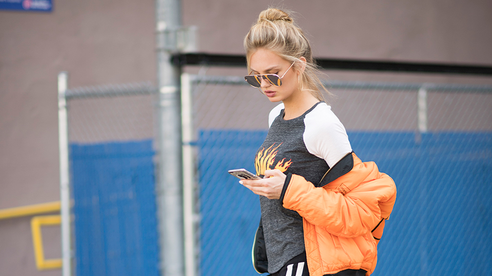 Personal Safety Apps Every Woman Should Have On Her Phone