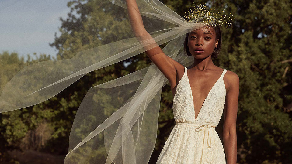 The 13 Best Places to Buy Cheap Wedding Dresses