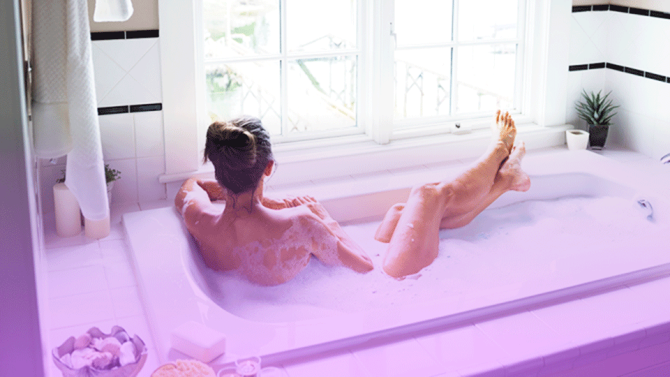 woman-in-bath