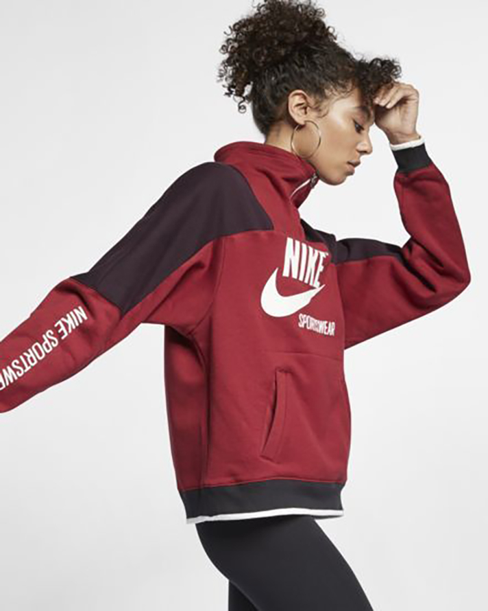 STYLECASTER | What to Wear the Gym When It Starts Getting Seriously Cold Out