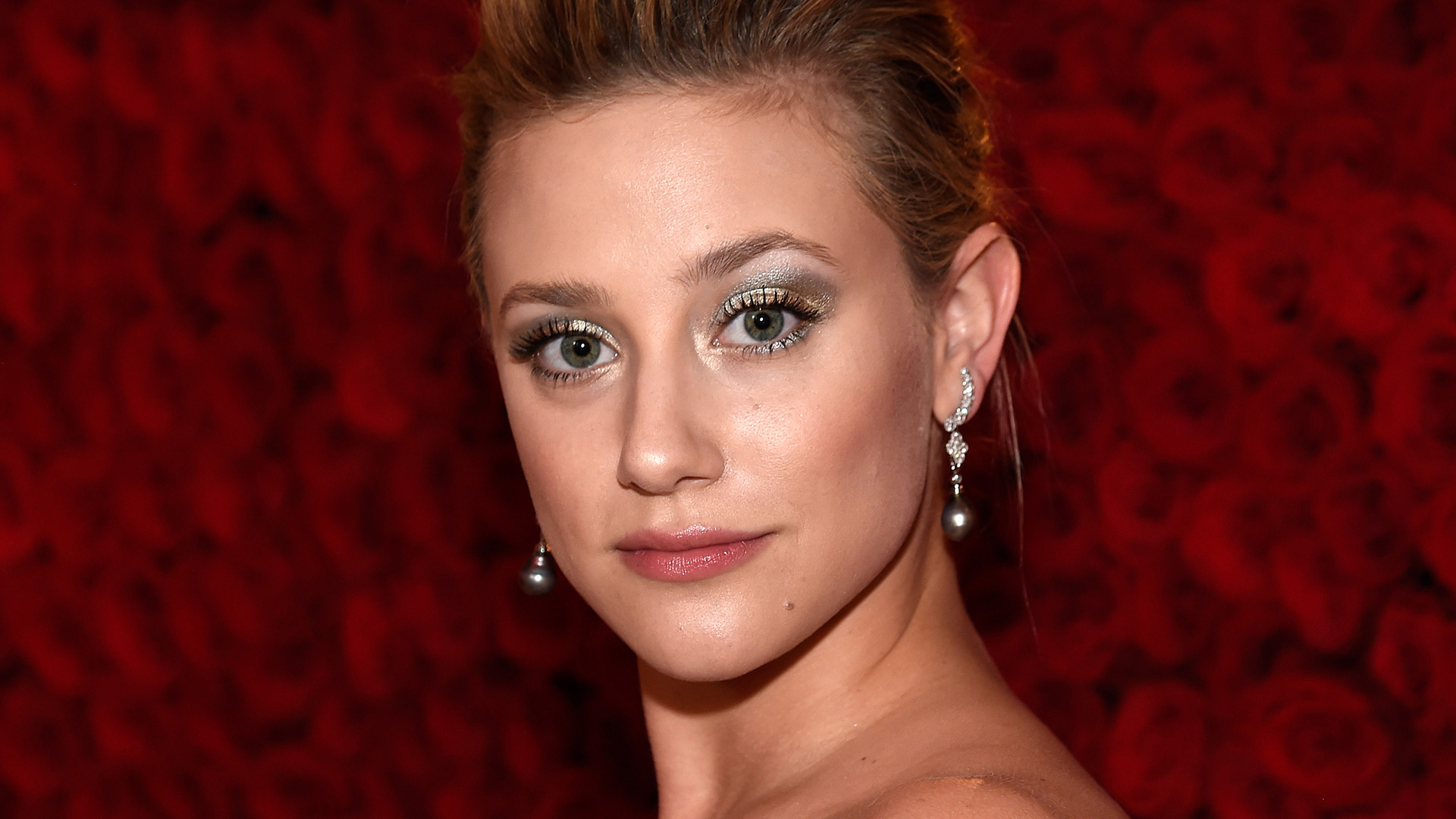 Lili Reinhart