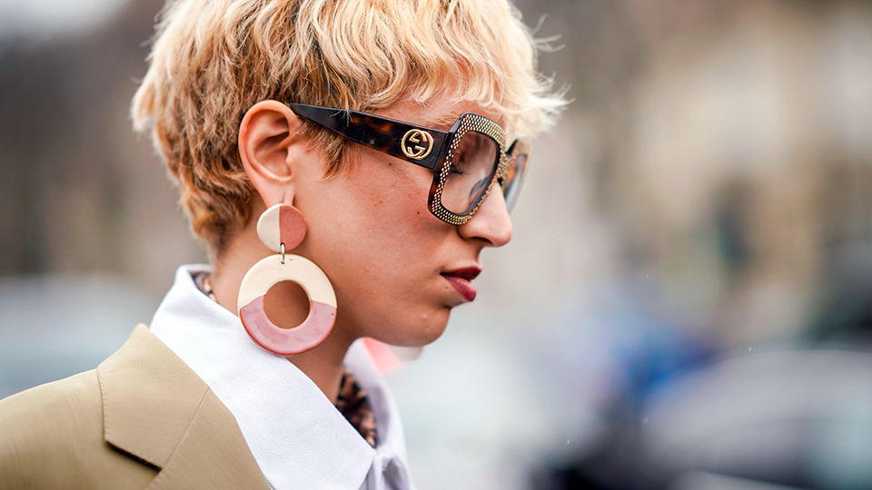 19 Pairs of Acrylic Earrings to Shop Now