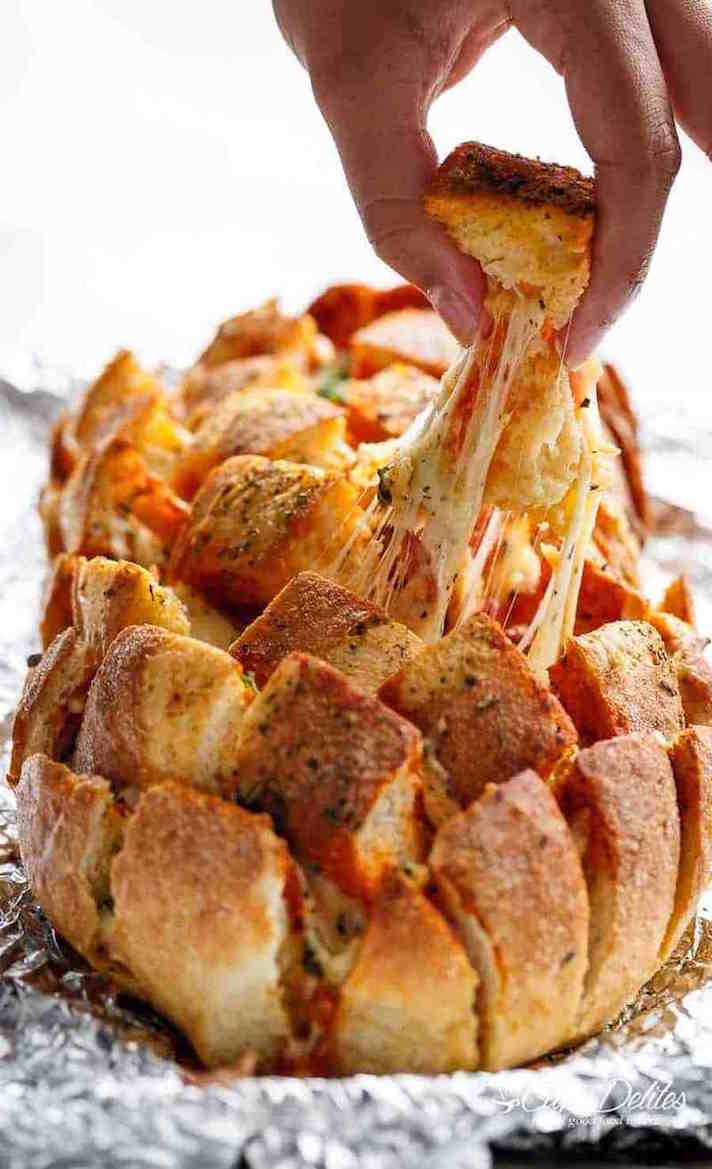 STYLECASTER | Pull-Apart Breads