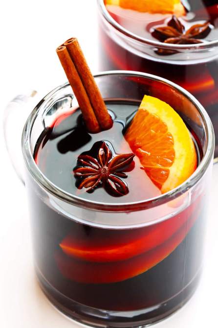 12 Big-Batch Cocktails That'll Get Everyone Drunk at Your Holiday Party: Mulled Wine