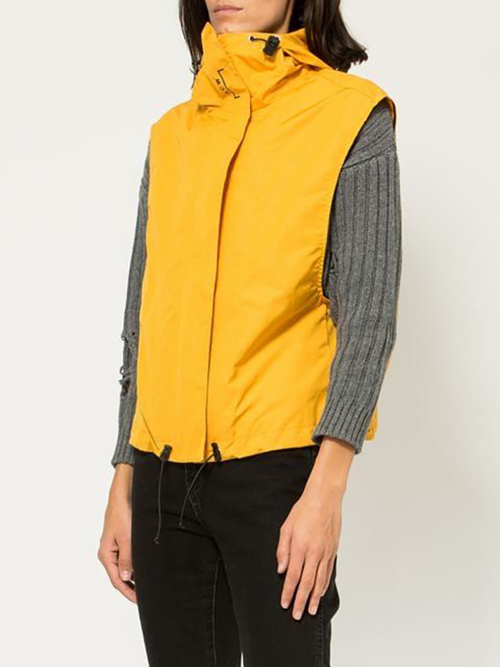 STYLECASTER | No 2019 Wardrobe Is Complete Without a Serious Vest