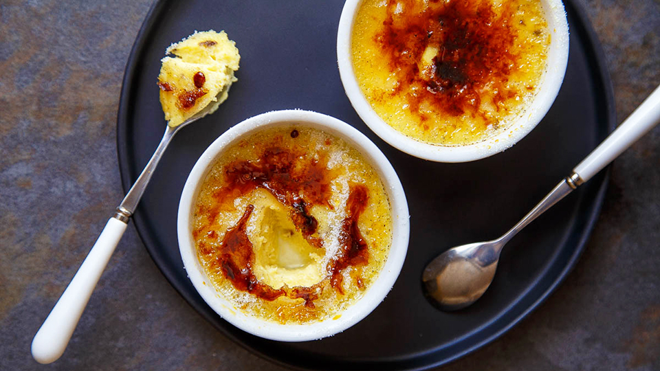 STYLECASTER | Slow-Cooker Holiday Dessert Recipes