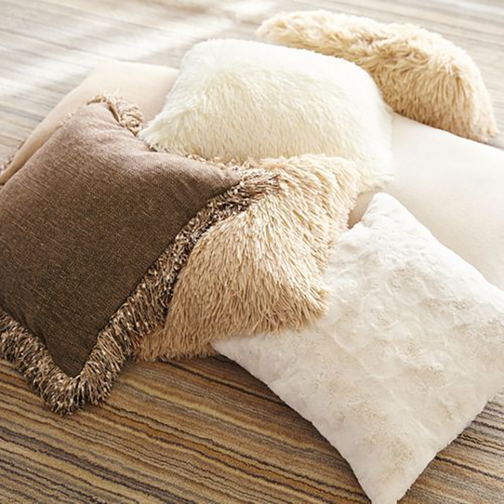 STYLECASTER | Pillows So Fuzzy They're Basically Blankets
