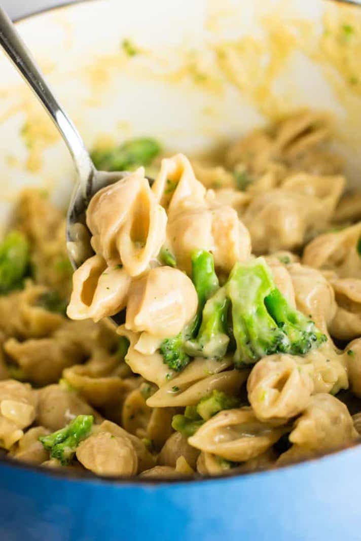 STYLECASTER | 17 Easy Whole Grain Pasta Recipes That Don't Suck | Broccoli Shells and Cheese