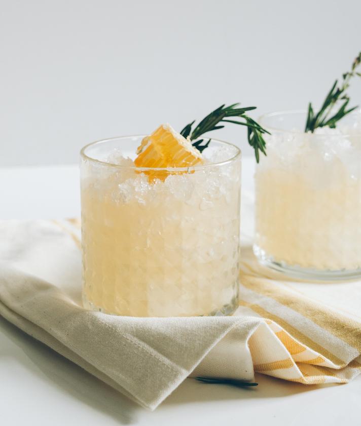 STYLECASTER | 17 Easy Ginger Cocktails for Anyone Who Loves Moscow Mules| Spring Ginger Honey Switchel