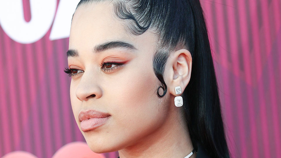 ella-mai-baby-hairs