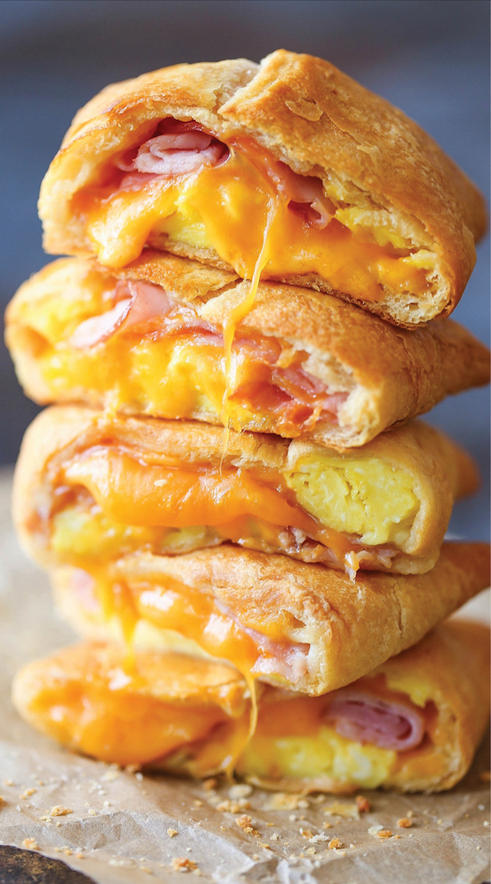 STYLECASTER | 17 Make-Ahead Freezer Breakfasts for Busy Mornings | Ham, Egg, and Cheese Pockets