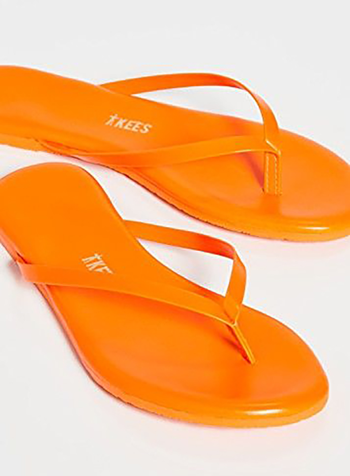 STYLECASTER | Are Flip-Flops Doomed to Be Forever Un-Cute?