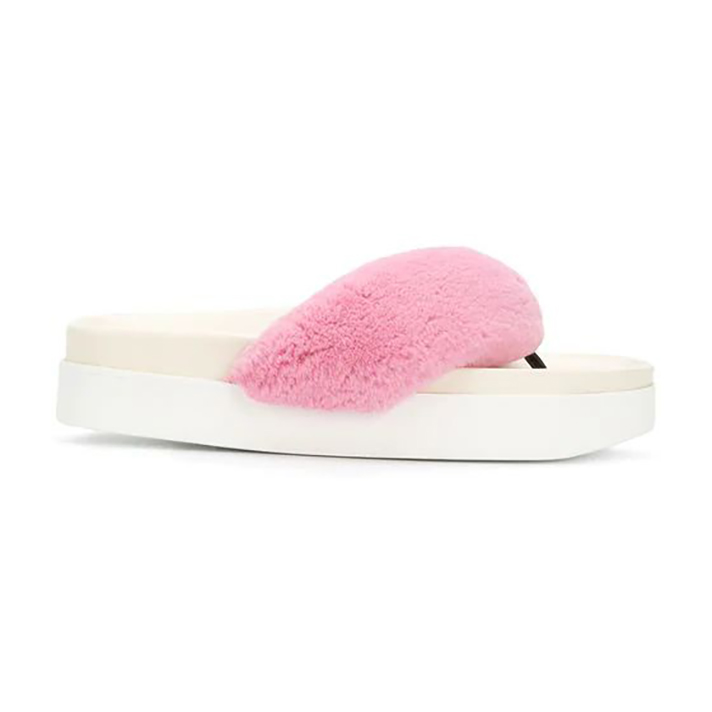 STYLECASTER | Are Flip-Flops Doomed to Be Forever Un-Cute?
