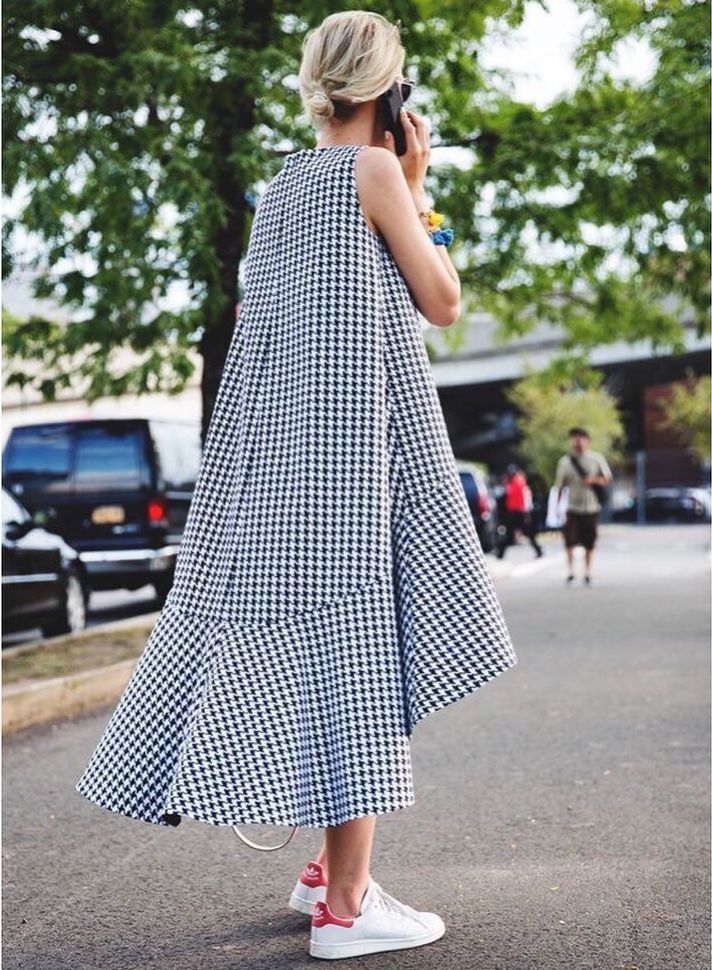 STYLECASTER | Maxi Dress Outfit Ideas