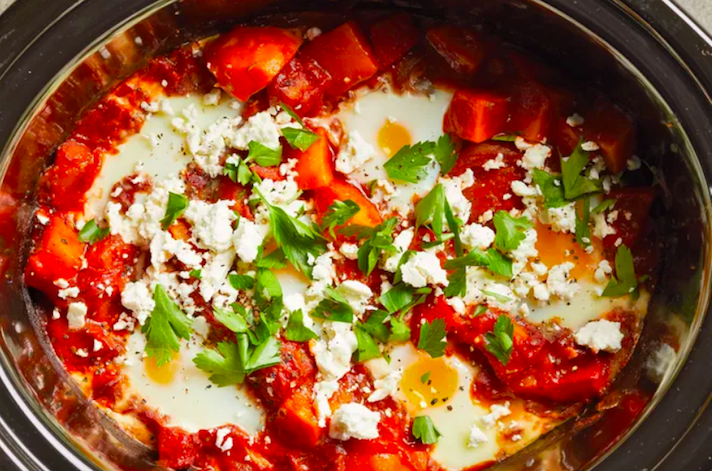 STYLECASTER | 17 Slow-Cooker Brunch Recipes Worth Staying In For | Shakshuka