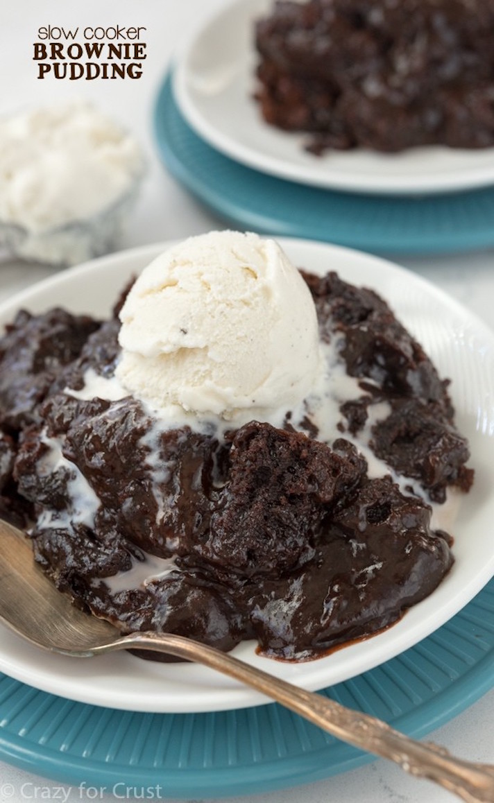 STYLECASTER | 15 Slow-Cooker Brownie Recipes You Won't Be Able to Stop Eating | Brownie Pudding