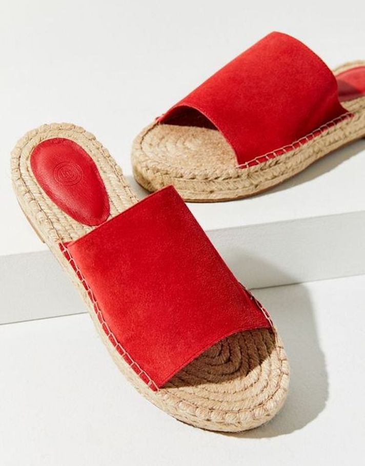 STYLECASTER | Summer Slides on Sale