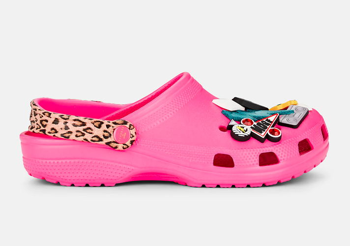 STYLECASTER | Ariana Grande Is Straight up Wearing Crocs and I Have a Lot of Questions