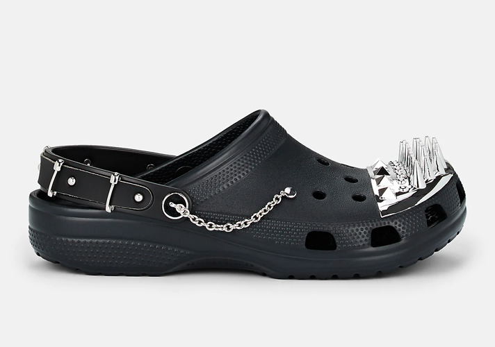 STYLECASTER | Ariana Grande Is Straight up Wearing Crocs and I Have a Lot of Questions