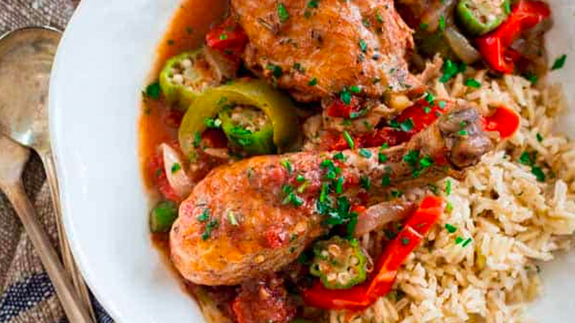 STYLECASTER | 16 Classic Southern Dishes You Can Make in a Slow-Cooker