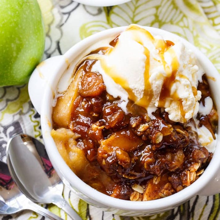 STYLECASTER | 15 Slow-Cooker Apple Recipes For When You Come Home From The Orchard | Butterscotch Apple Crisp