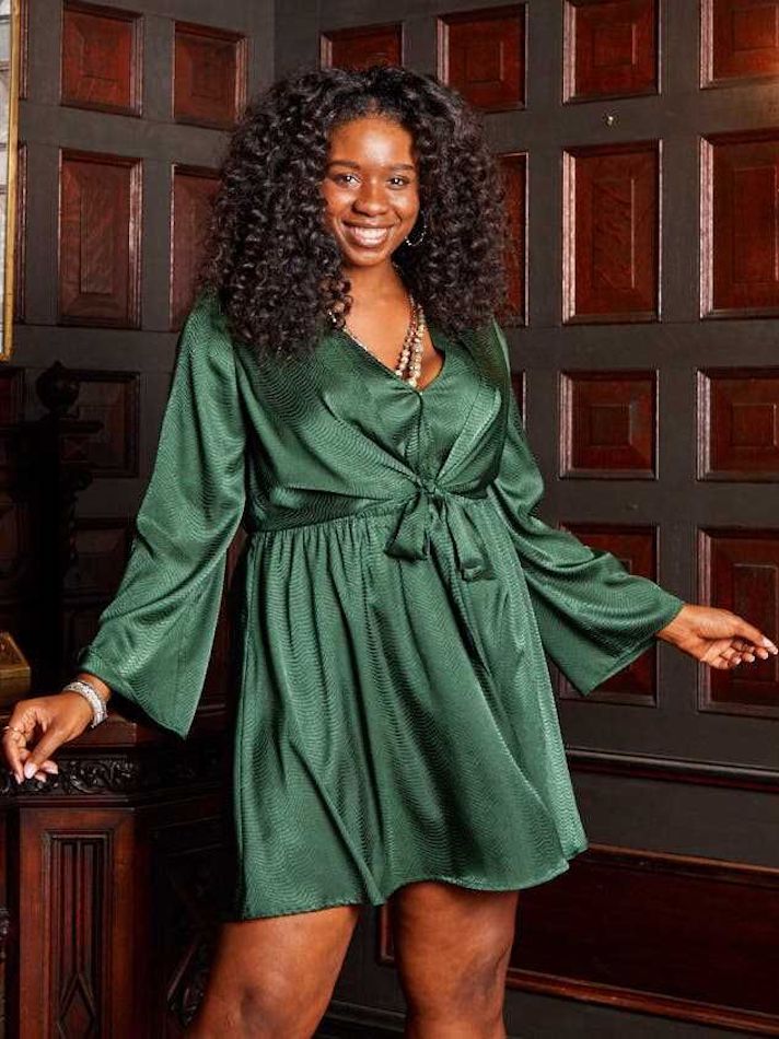 STYLECASTER | Plus-Size Party Dresses with Sleeves