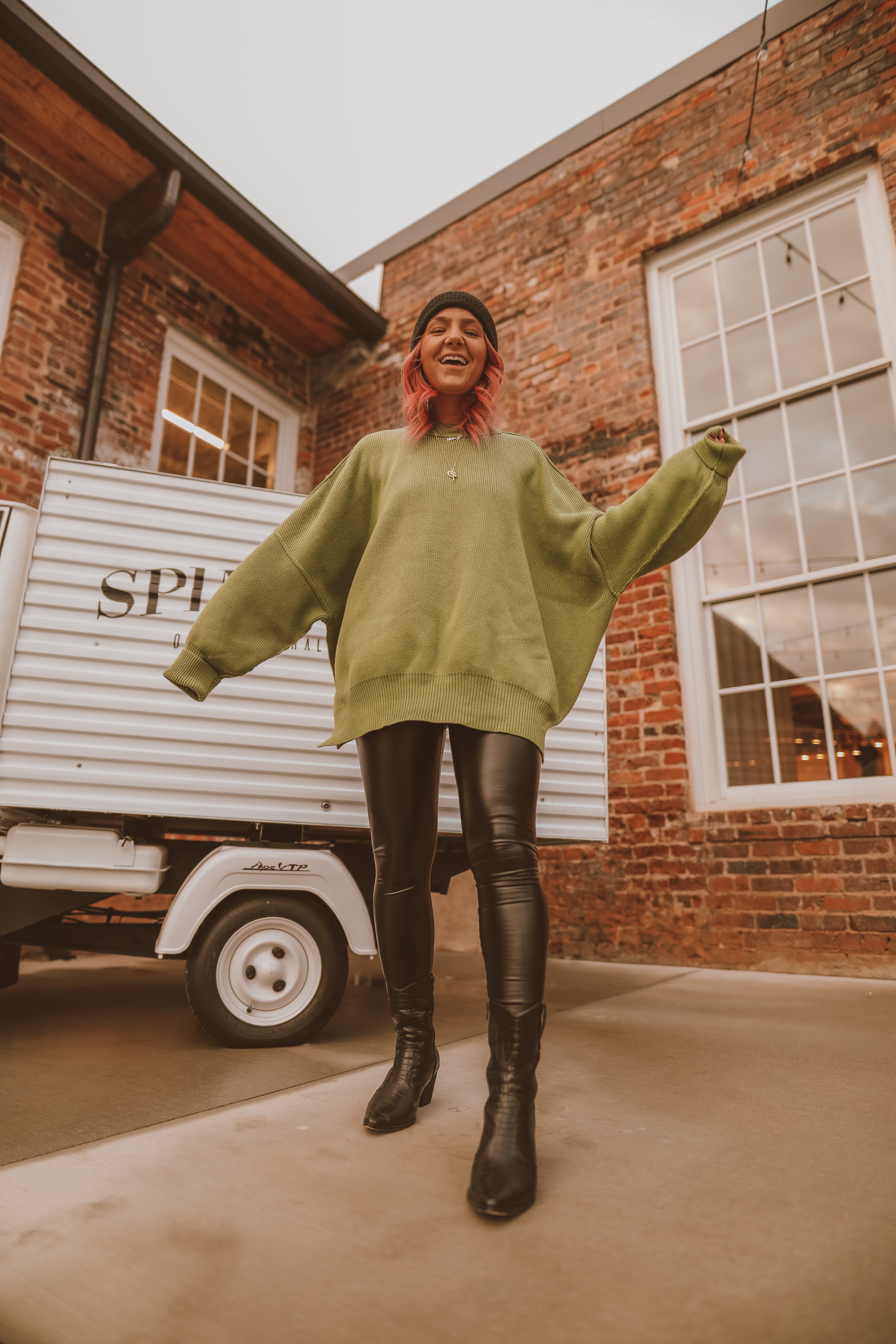 STYLECASTER | Comfy Outfit Ideas