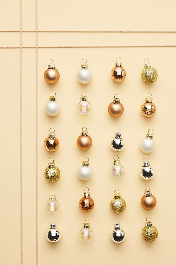 STYLECASTER | Christmas tree decorations | ornaments