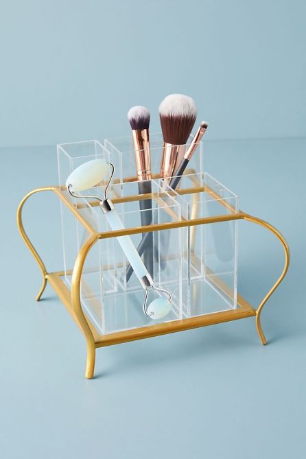 STYLECASTER | Graduation Gift Ideas 2020 | makeup holder