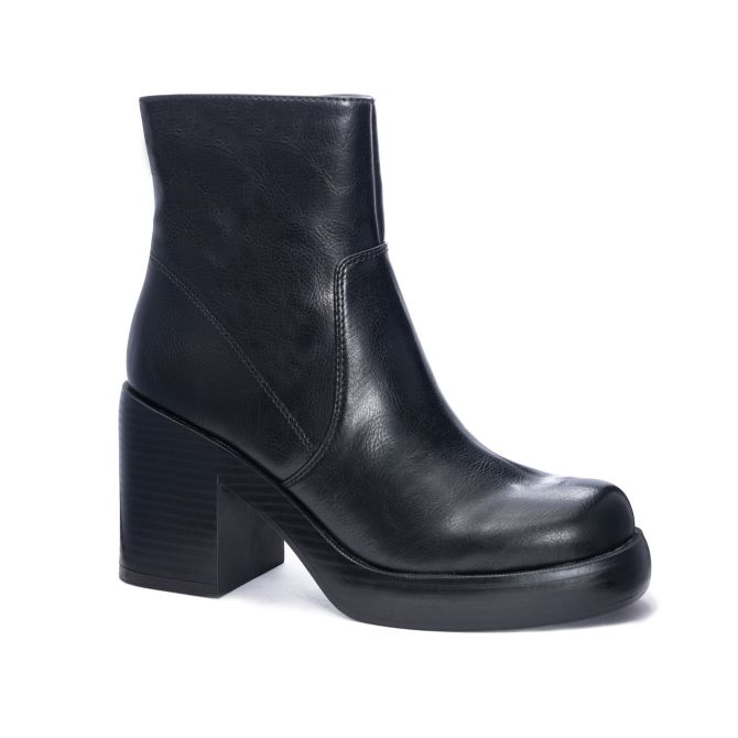 STYLECASTER | Boot Trends 2020