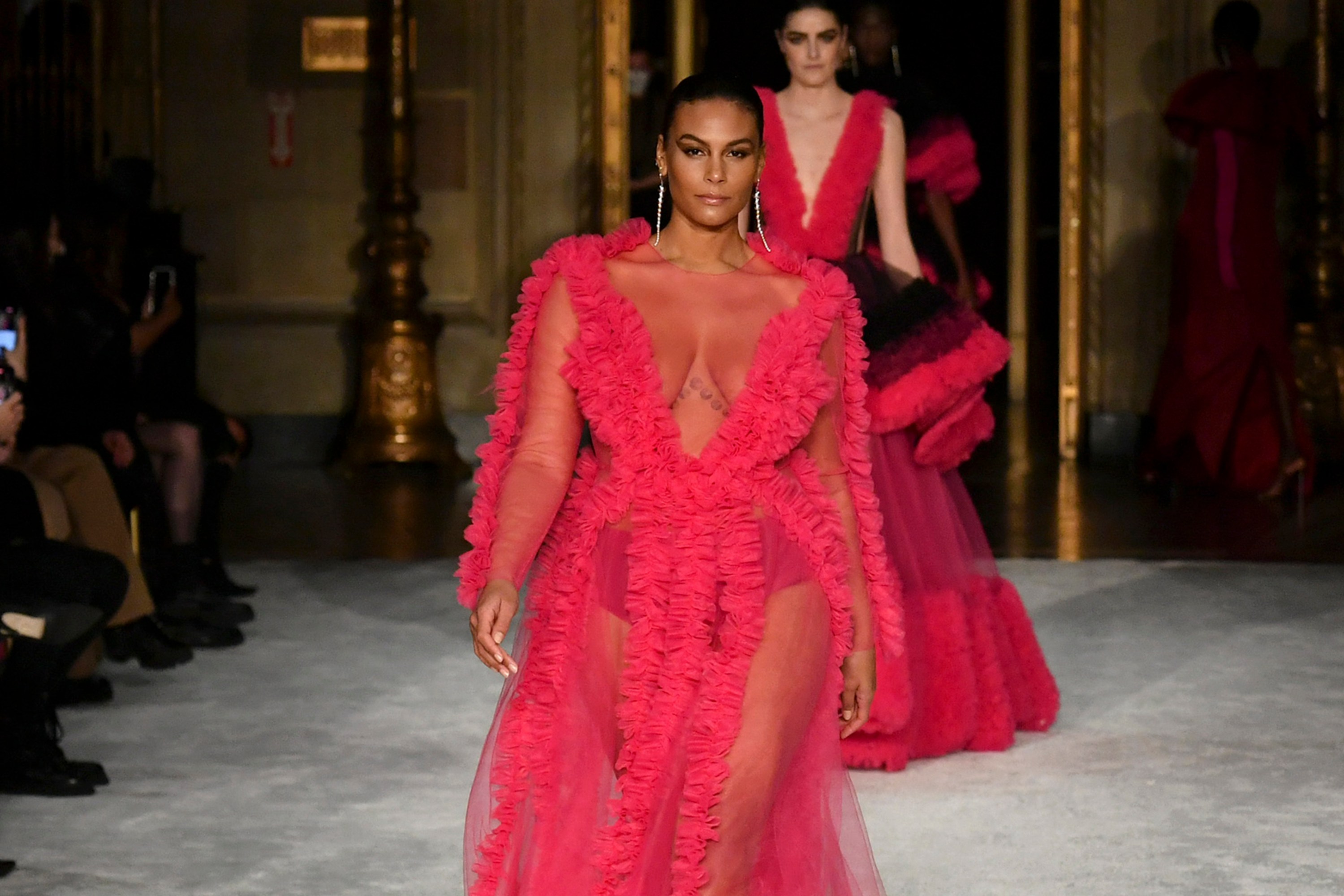STYLECASTER | Christian Siriano Runway