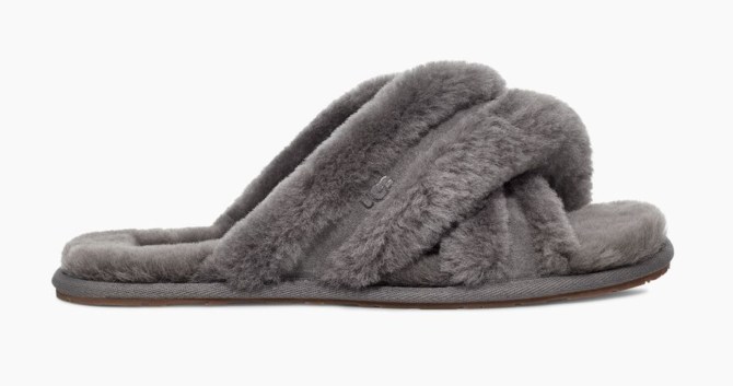 STYLECASTER | UGG Slippers