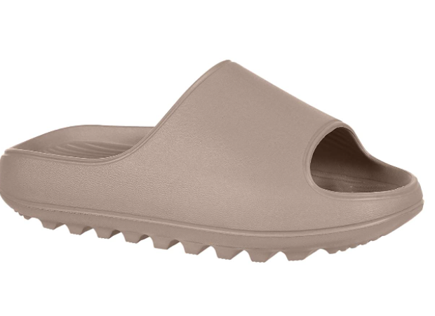 STYLECASTER | Yeezy Slide Dupes