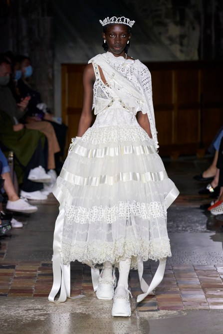 STYLECASTER | London Fashion Week SS22