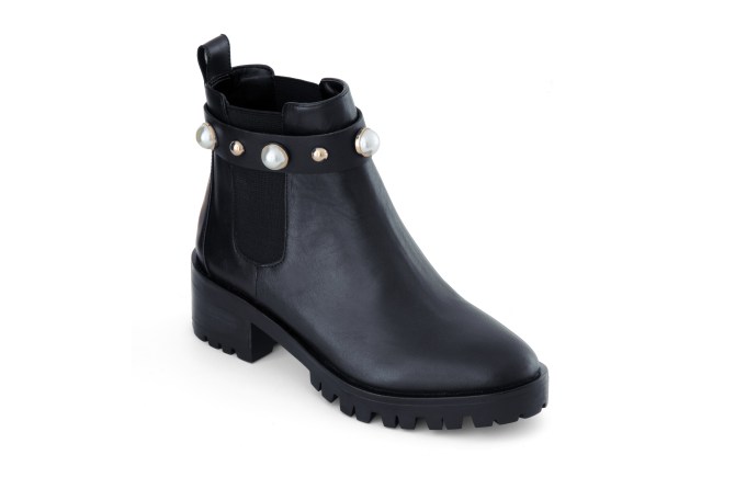 STYLECASTER | Karl Lagerfeld Apres Ski Collection