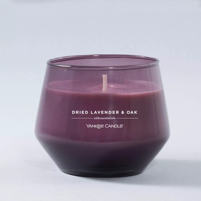 Dried Lavender and Oak Yankee Candle