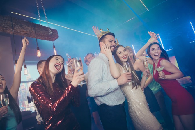 STYLECASTER | Spring Theme Party Ideas