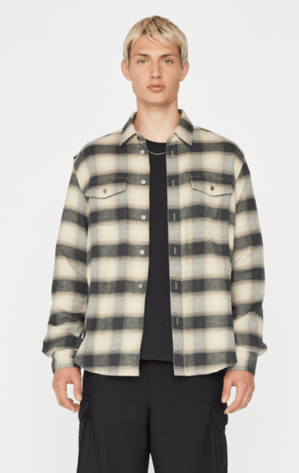 STYLECASTER | Flannel Trend Explainer Spring 2023